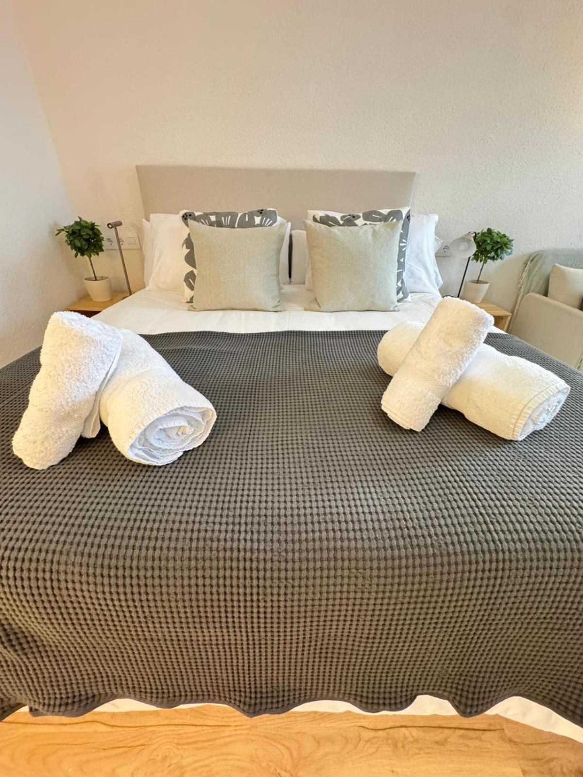 Triana Confort Apartment *